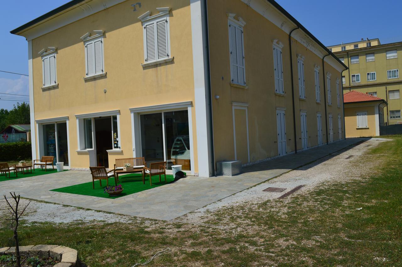Residenza Villa Margherita Rímini Exterior foto