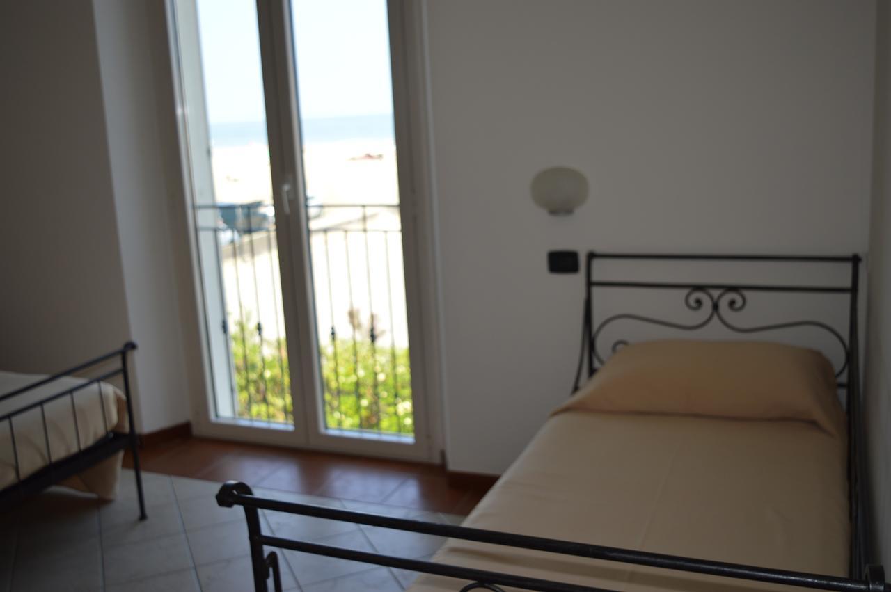 Residenza Villa Margherita Rímini Exterior foto