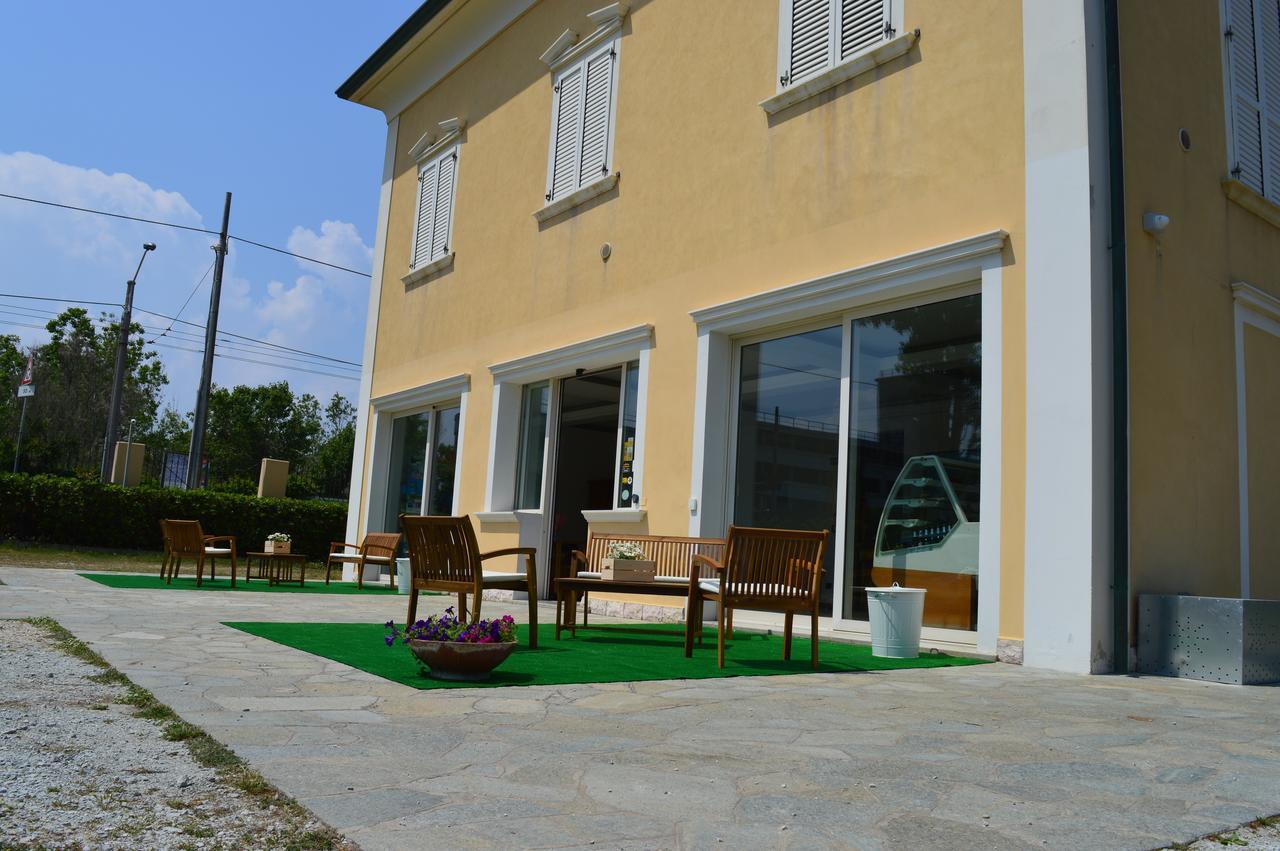 Residenza Villa Margherita Rímini Exterior foto